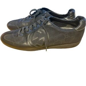 Authentic Gucci Sneakers.  Sz. 8